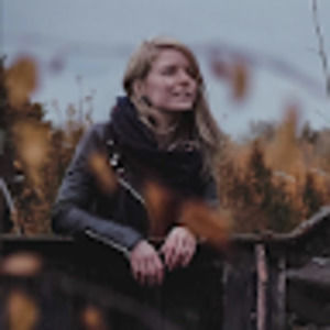 Meet your Posher, Maxine